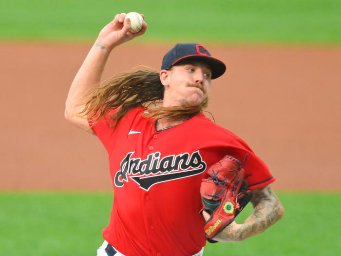 Mike Clevinger pitching